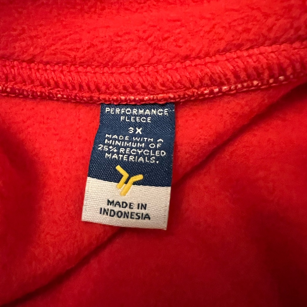 Old Navy Red Performance Fleece Jacket - Picture 4 of 6